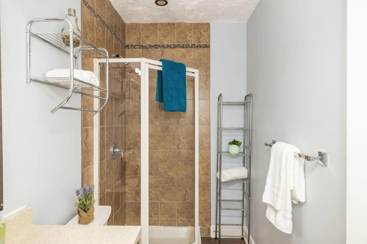 Pet-Friendly Home - Near Chinatown & Little Italy Ottawa Buitenkant foto
