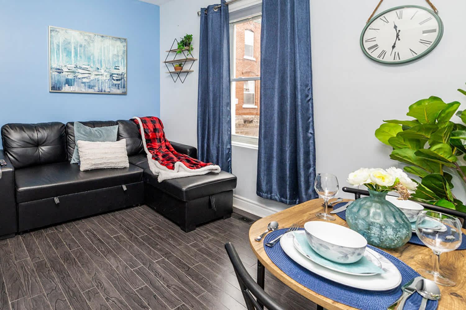 Pet-Friendly Home - Near Chinatown & Little Italy Ottawa Buitenkant foto